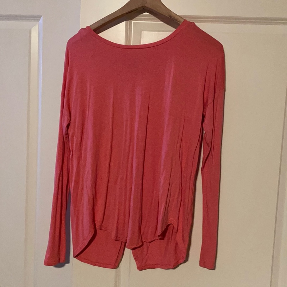 Old Navy small peach-pink long sleeve open back